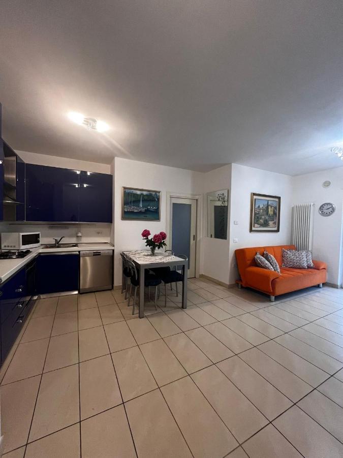 Garden & Pool Perugini Apartment
